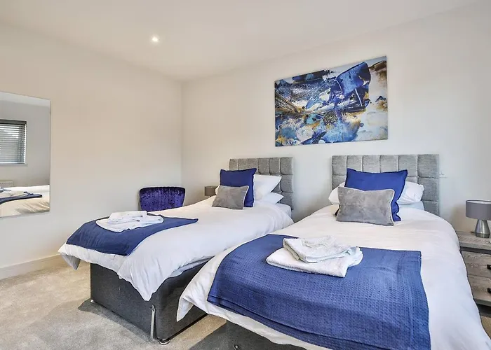 Modern, Cosy Whole House Wifi Close To Attractions