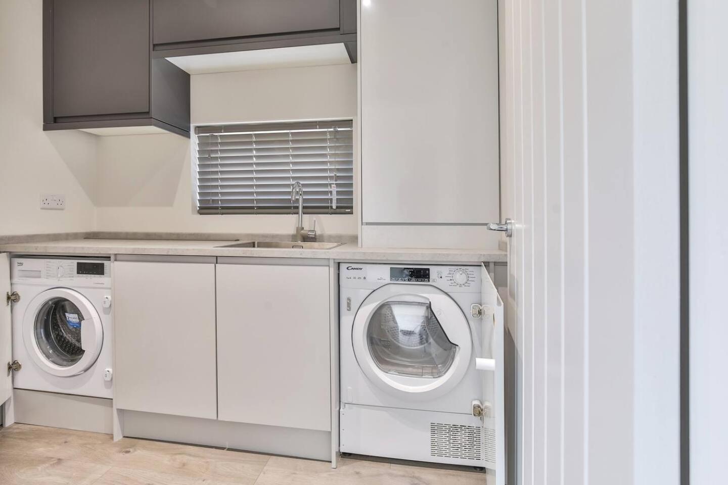 Holiday home Modern, Cosy Whole House Wifi Close To Attractions *